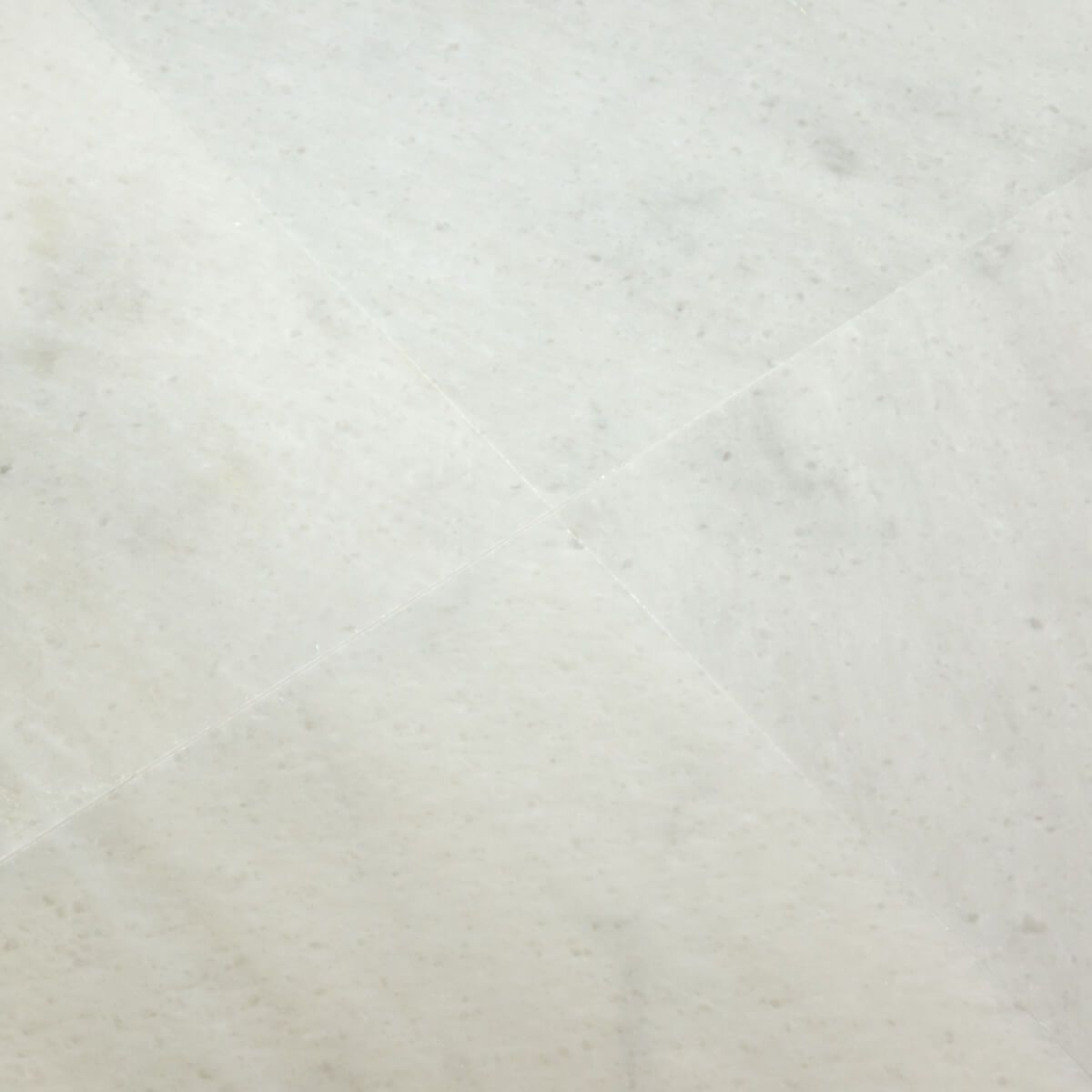 Płytki marmur Clara White polerowany 61x40,6x1,2 cm