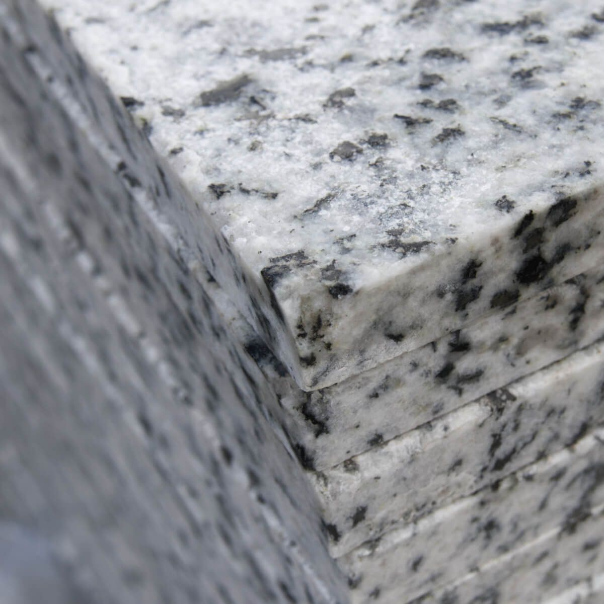 Płytki Granit Sphinx G603 płomieniowane 60x60x2 cm (15,12 m2)