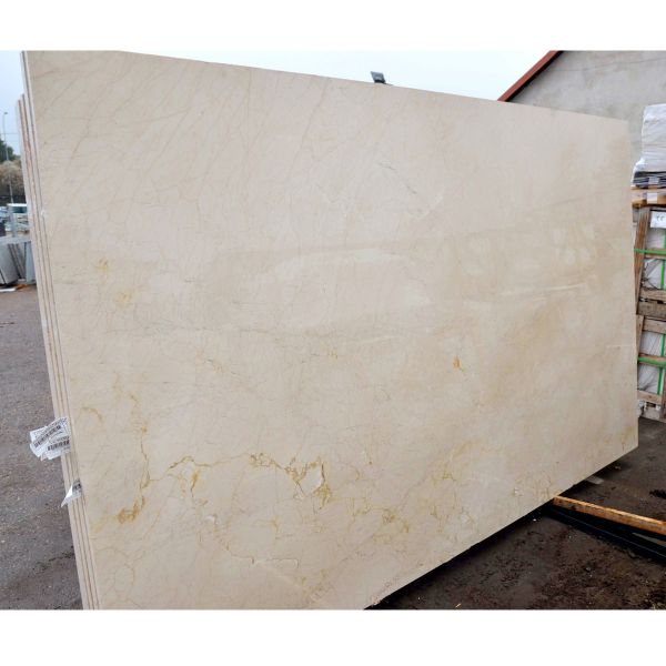 Slaby marmur Crema Marfil polerowany 260x150x3 cm (34,772 m2)