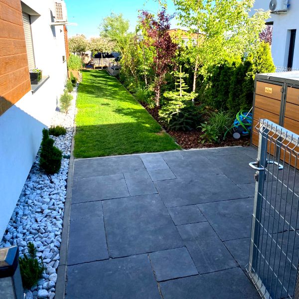 Płytki wapień Black Limestone antykowane i bębnowane (17,28 m2)