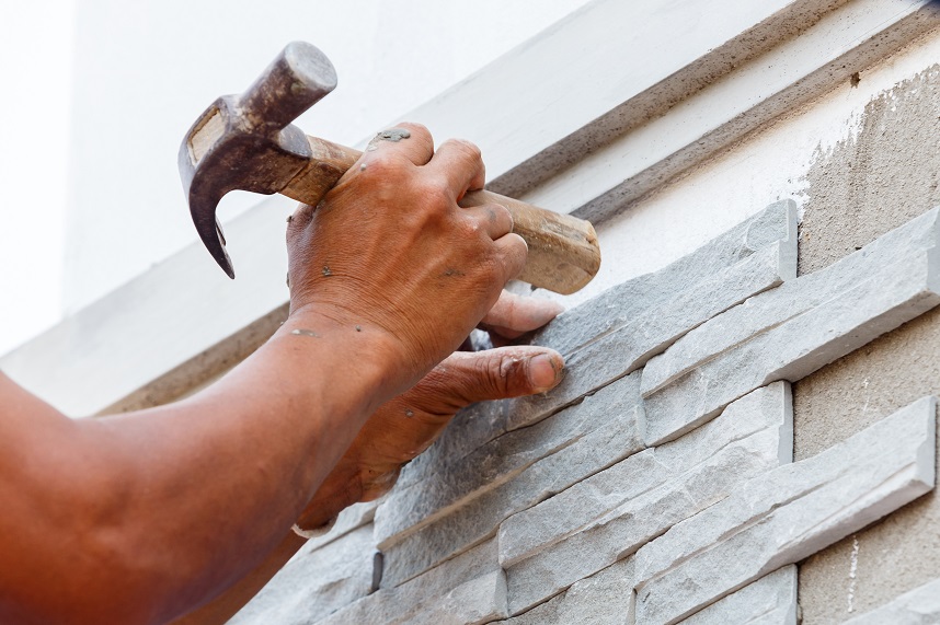 panele kamienne montaż