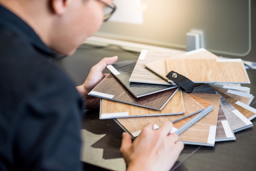 Płytki drewnopodobne w aranżacji wnętrza v3 - klik.pl